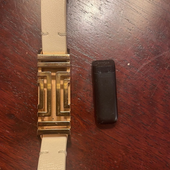 Tory Burch FitBit wrap watch - Picture 10 of 12